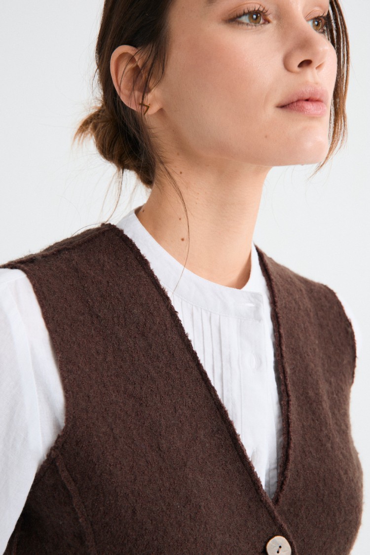 UNDINA VEST